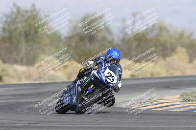 media/Nov-02-2025-CVMA (Sun) [[337aff29ab]]/Race 8-Formula Lightweight Twins Shootout/